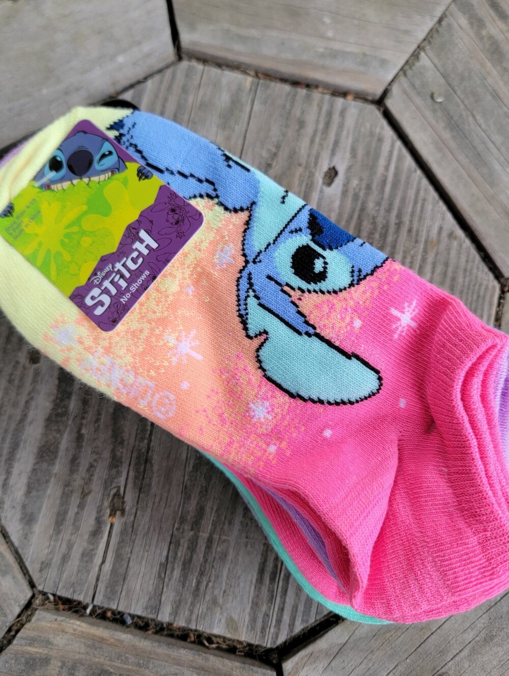 NWT Pack of 5 colorful Lilo and Stitch short no-show socks size 4-10